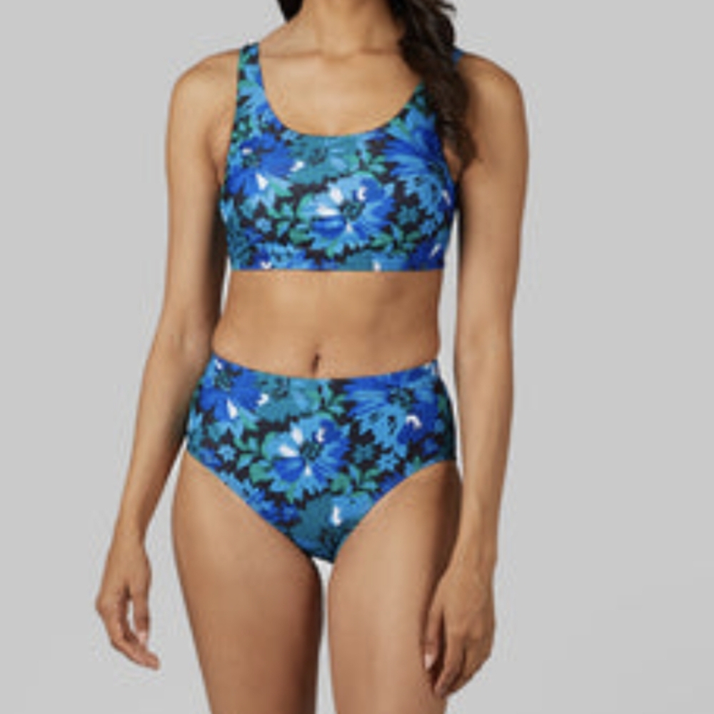 32⁰ COOL floral 2 piece swimsuit L